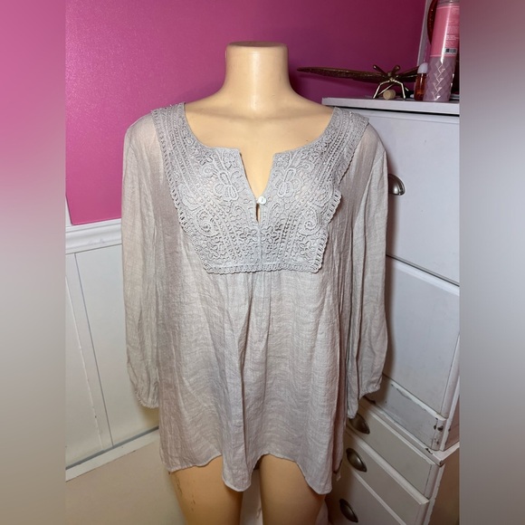 Papermoon Tops - Elegant Cream Lace Detail Women's Top